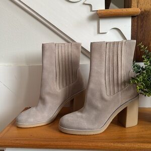 Dolce Vita Carmin H2O Taupe Suede Boots Sz 10 NIB